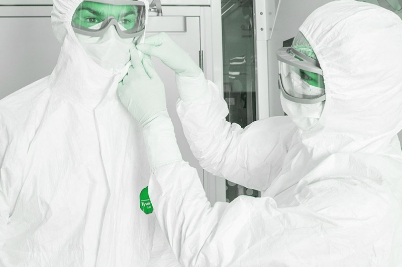 Pass-Through Desiccator Chambers