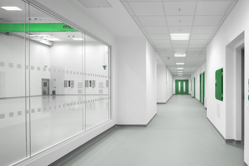 How much overpressure does a cleanroom need?