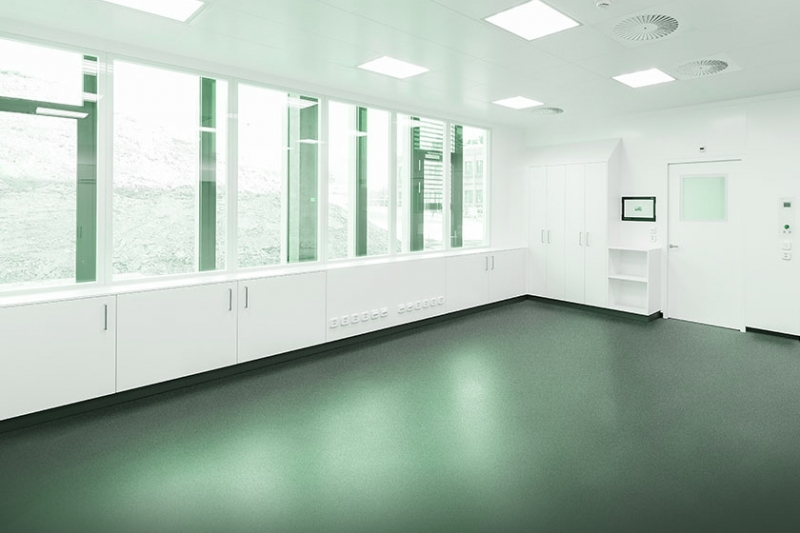 Keeping on Track with Cleanroom Floors