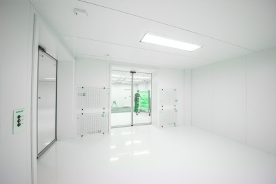 Choosing Cleanroom Doors