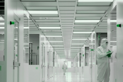 Choosing cleanroom ceiling system