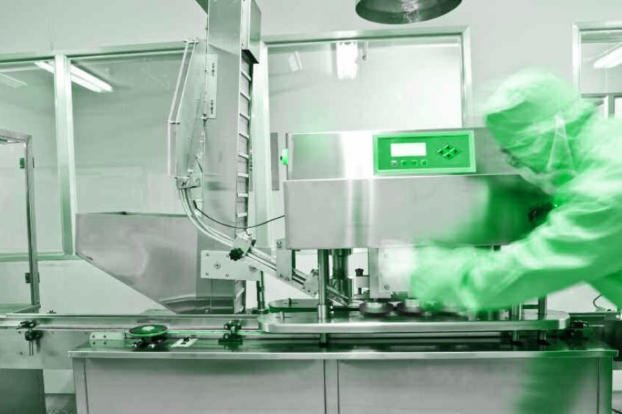 Cleanroom contamination control Cleanroom contamination control
