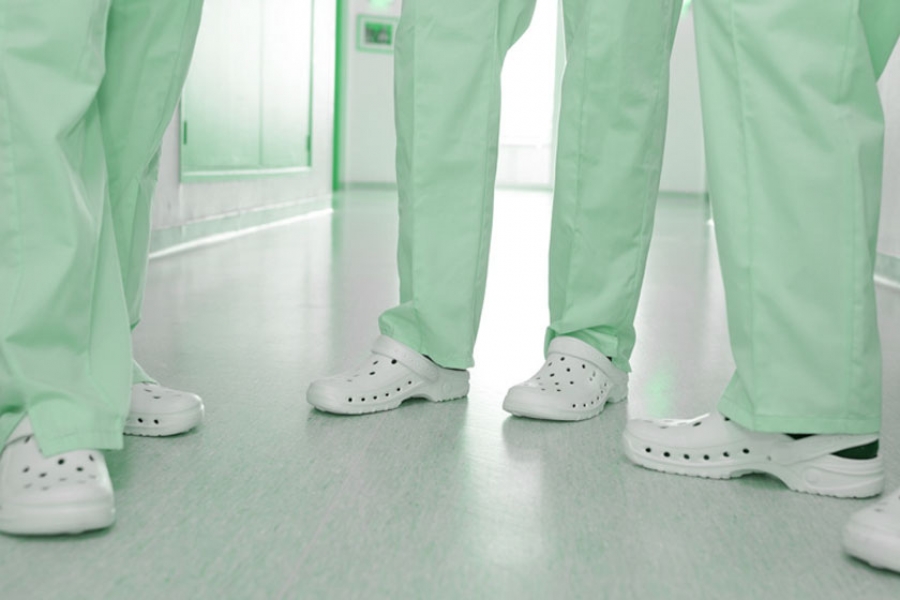 ESD Flooring in an Operational Cleanroom